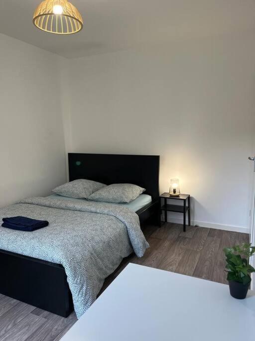 Appartement F2 De Haut Standing En Hypercentre Avec Jardin Prive A 270 M De La Gare De Mantes ! 外观 照片