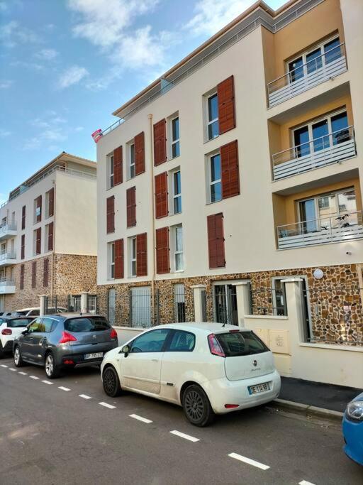 Appartement F2 De Haut Standing En Hypercentre Avec Jardin Prive A 270 M De La Gare De Mantes ! 外观 照片