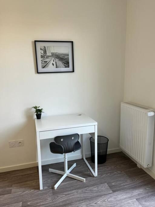 Appartement F2 De Haut Standing En Hypercentre Avec Jardin Prive A 270 M De La Gare De Mantes ! 外观 照片